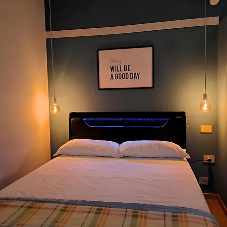 アパート *bnbguest*terrazzo In Centro *